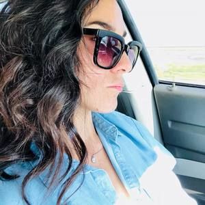 Meet your Posher, Rachelle